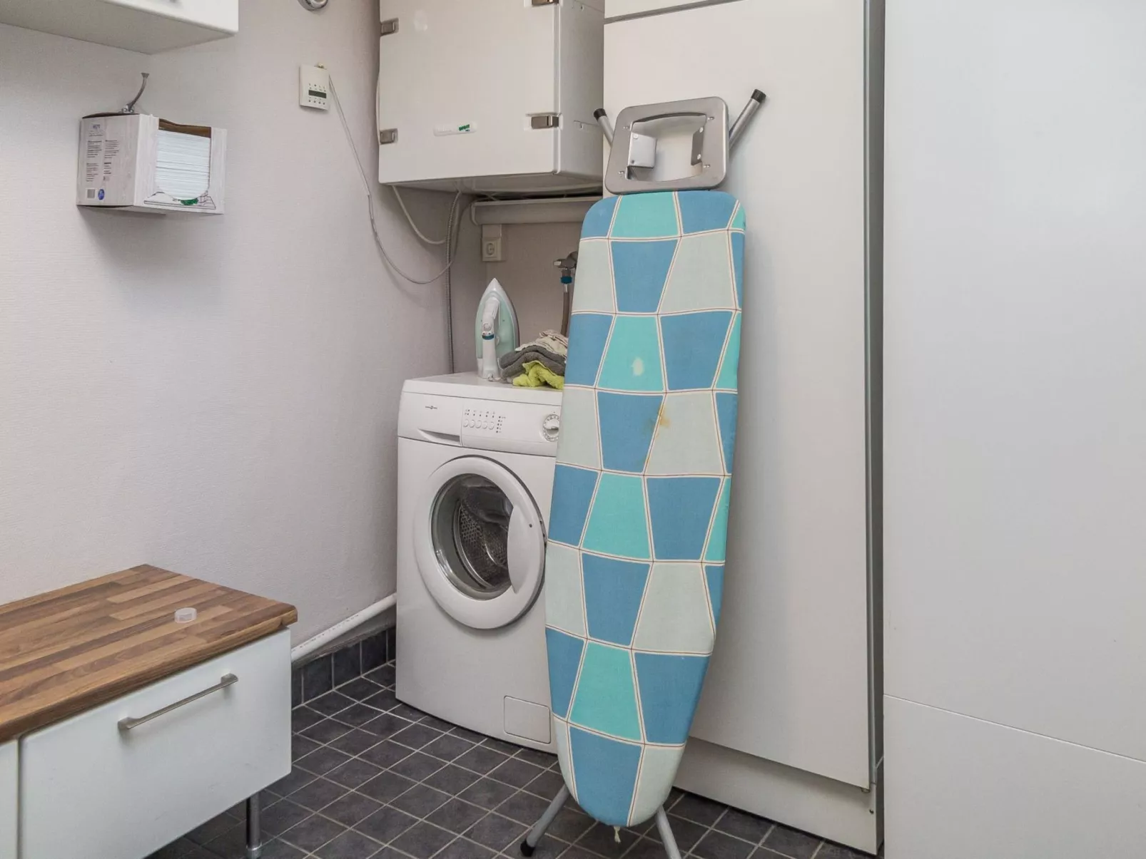 Tahkonkallio 34 b-Inside