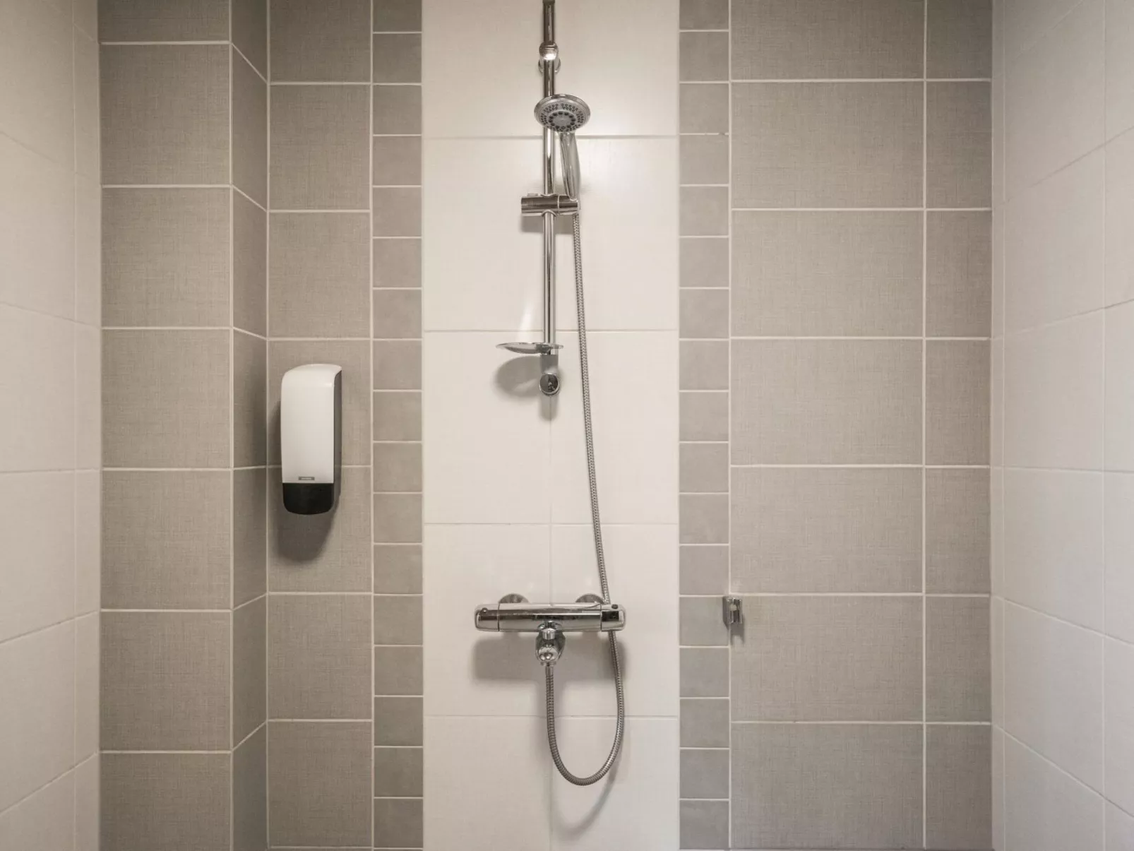 Sinisen tien helmi-Drinnen