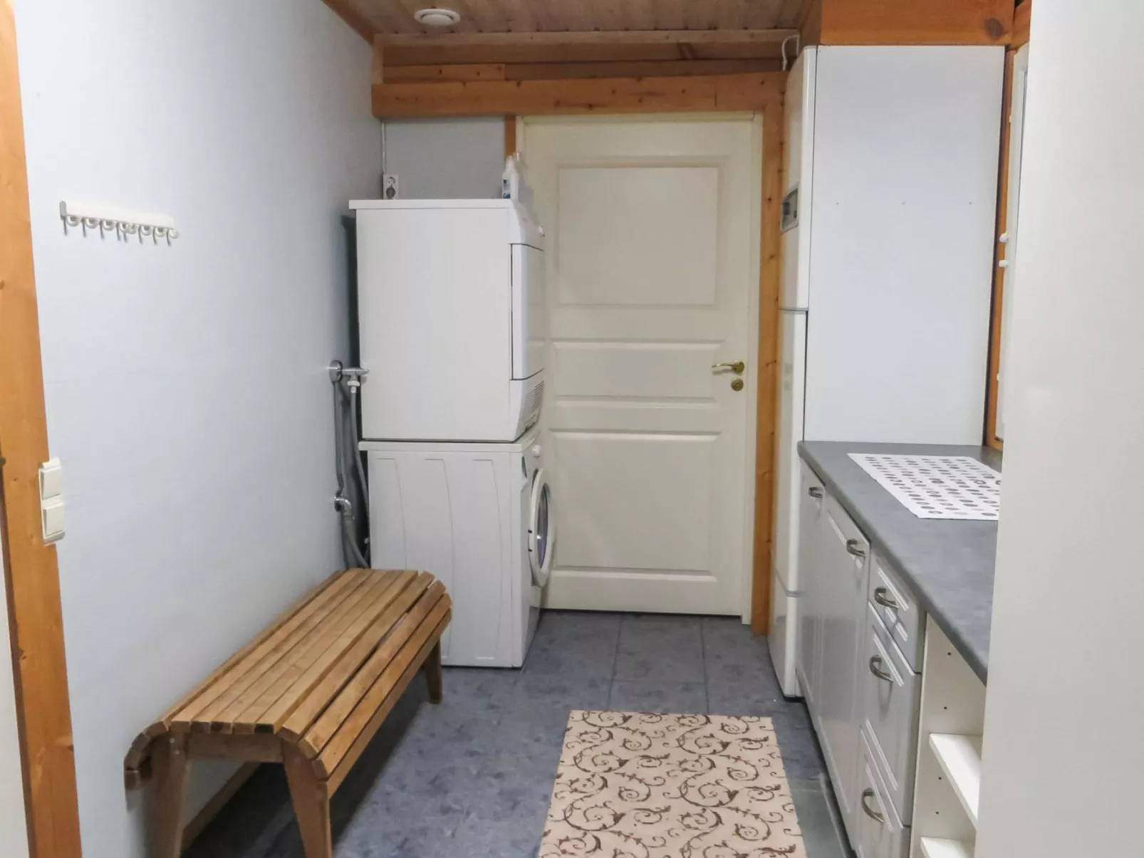 Niementalo 2-Drinnen