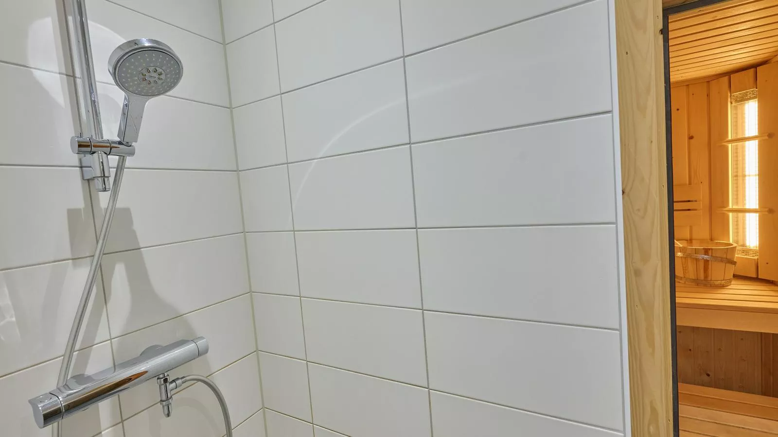 Sauna Zee 27A-Bathroom