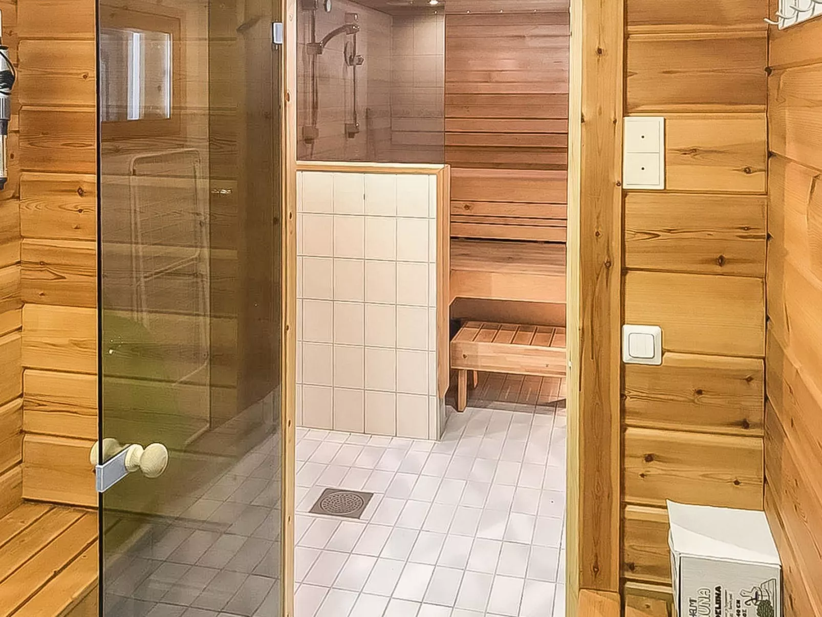 Metsä-vuosseli rukalumous-Dedans