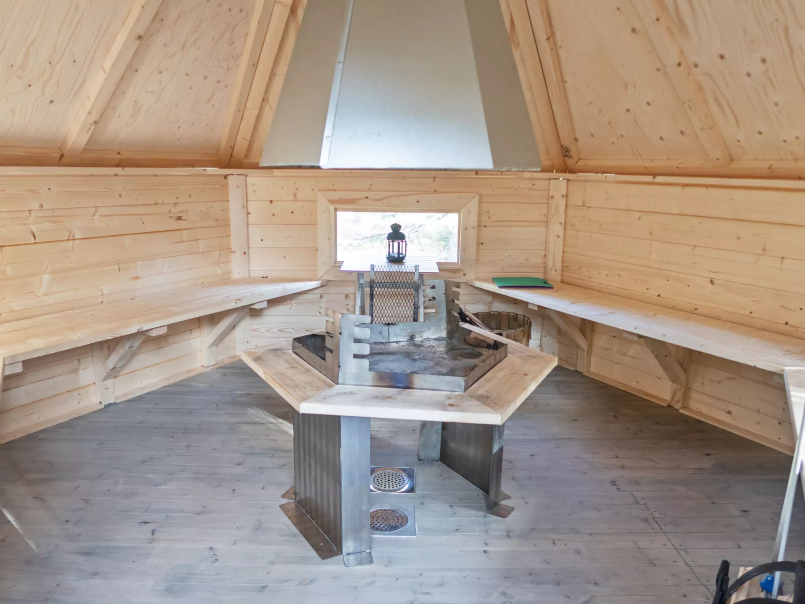 Varilan lomamajat nr2-Dedans