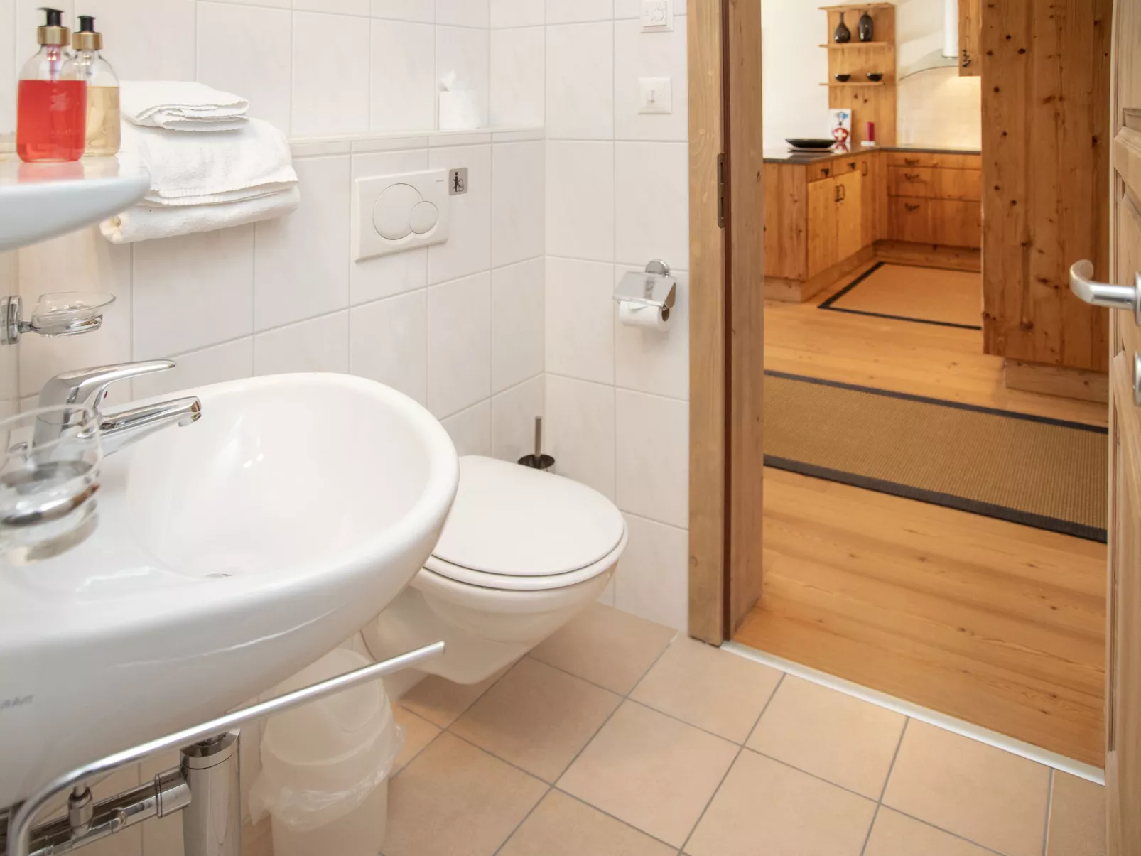 Les Combins 30-Inside