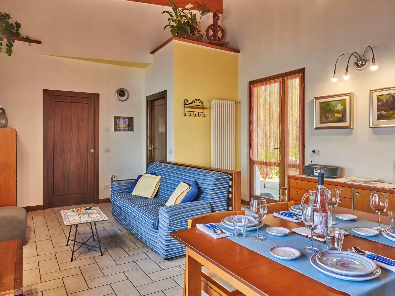 Bellavista (GRV240)-Inside