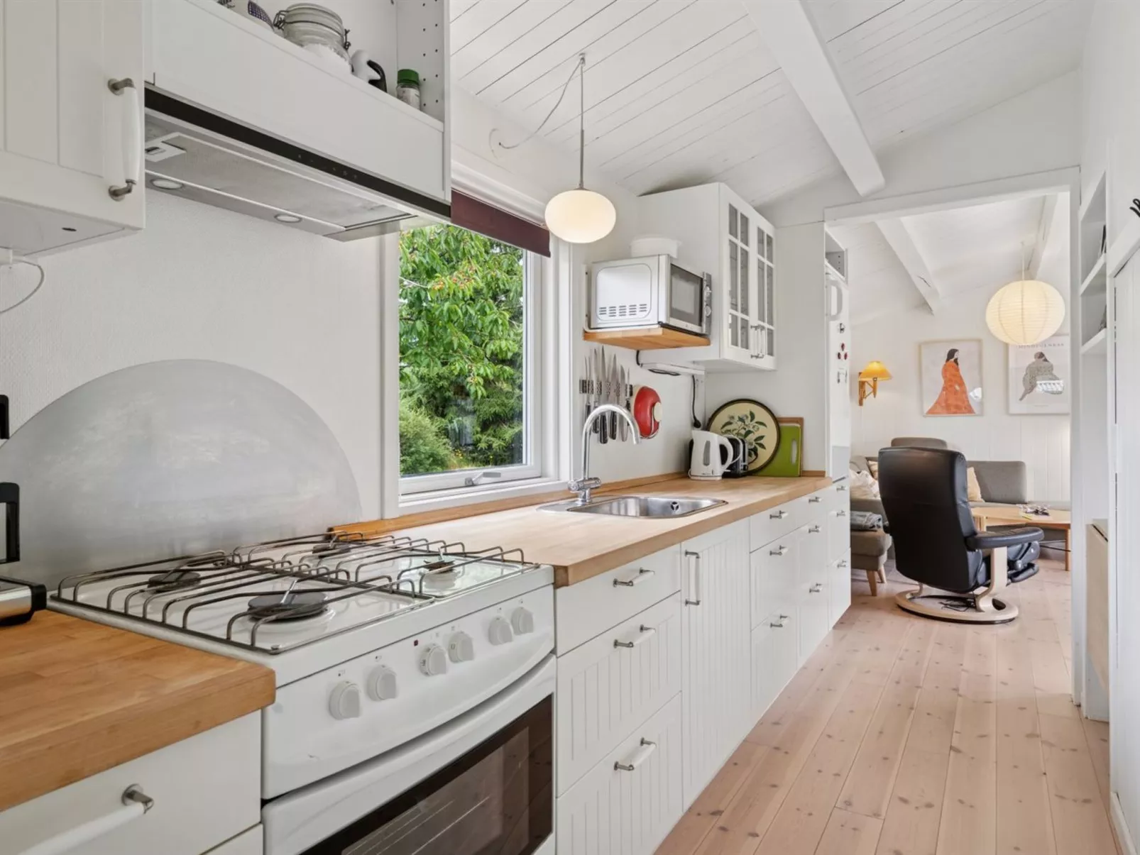 "Esme" - 225m to the fjord-Inside