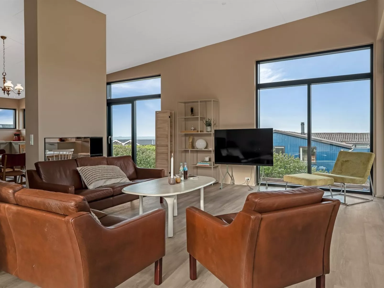 "Stjerne" - 300m to the fjord-Inside