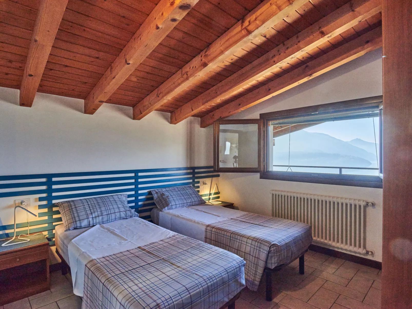 Bellavista (GRV240)-Inside