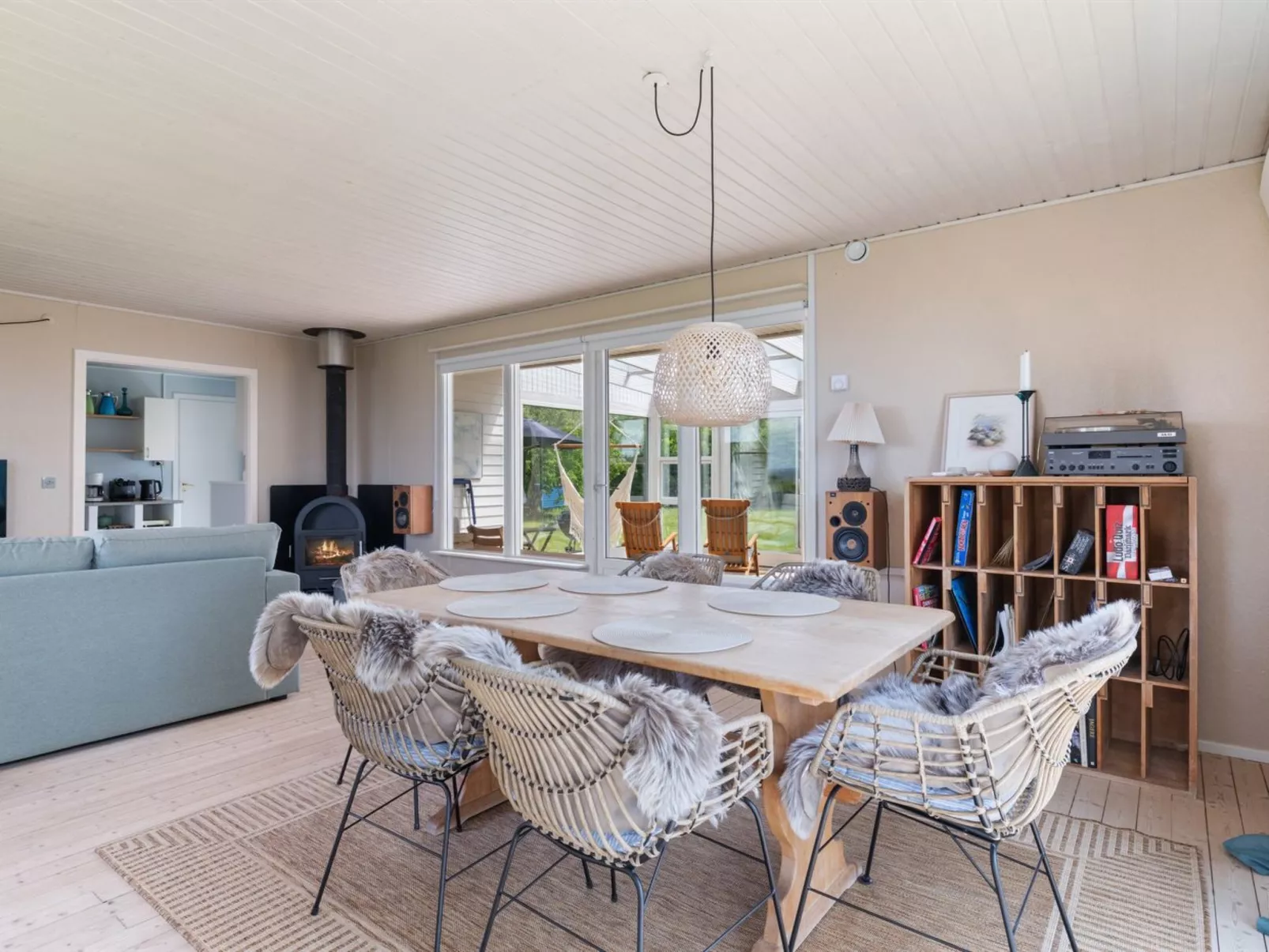 "Nis" - 250m from the sea-Inside