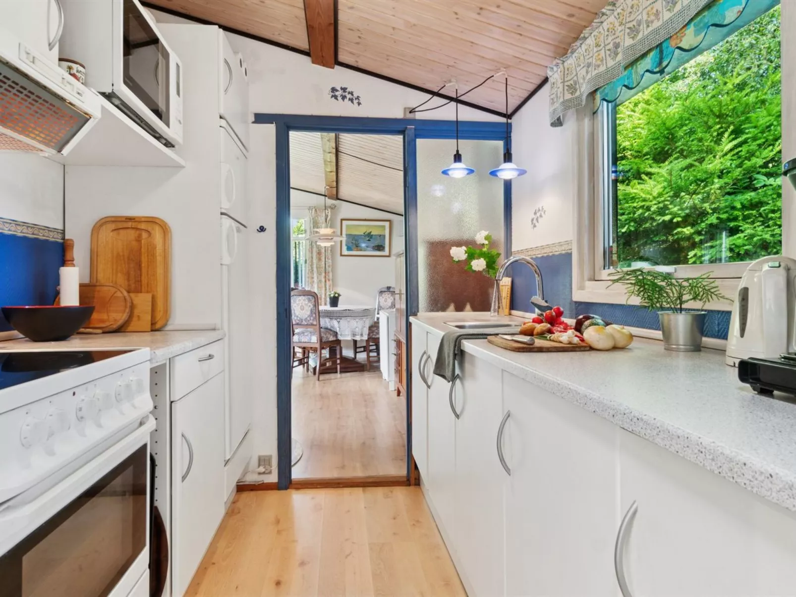 "Alfa" - 350m from the sea-Drinnen