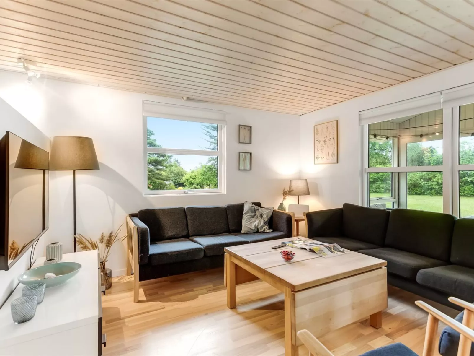 "Alica" -  from the sea-Dedans