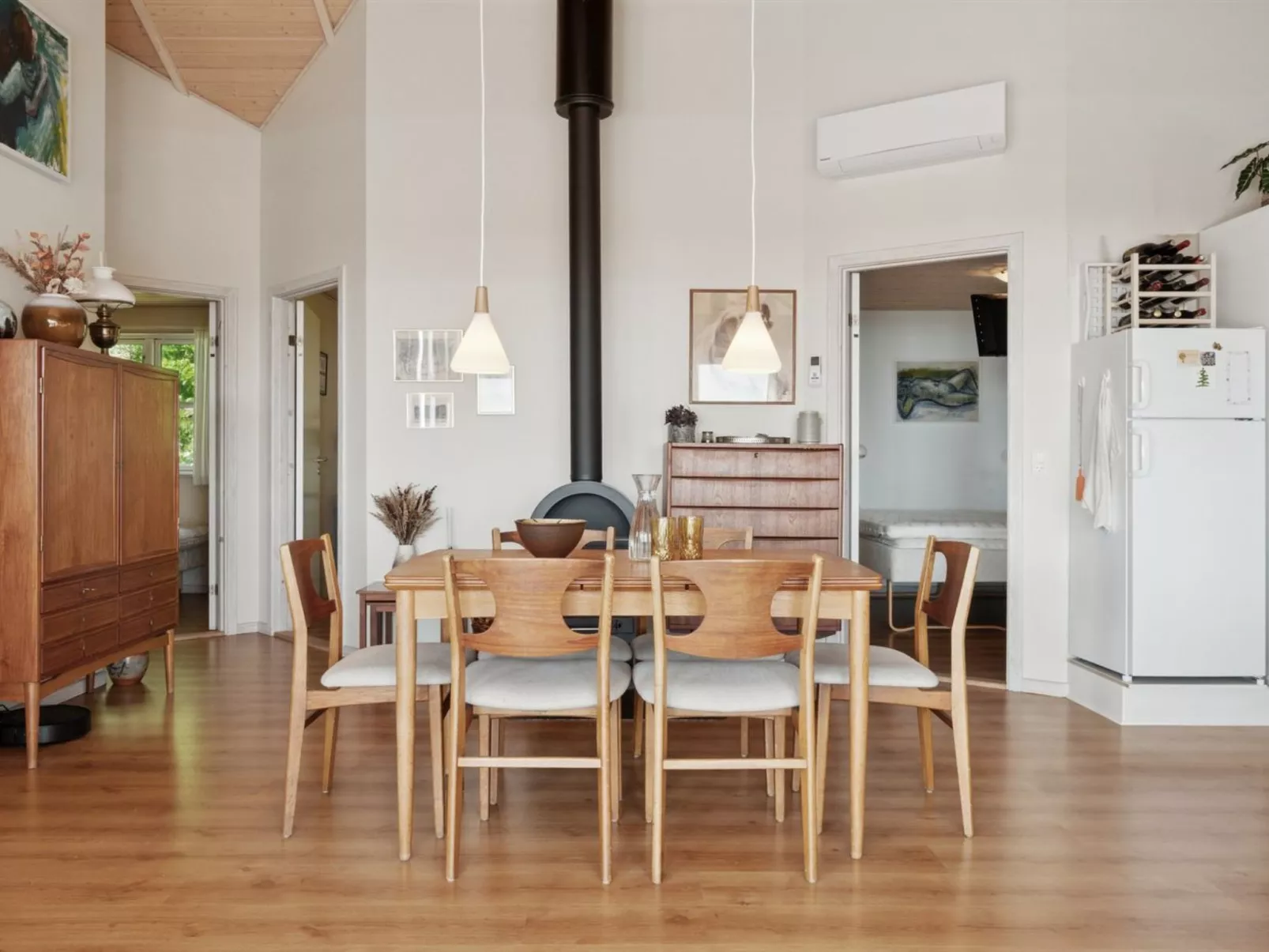 "Mariam" - 100m from the sea-Inside