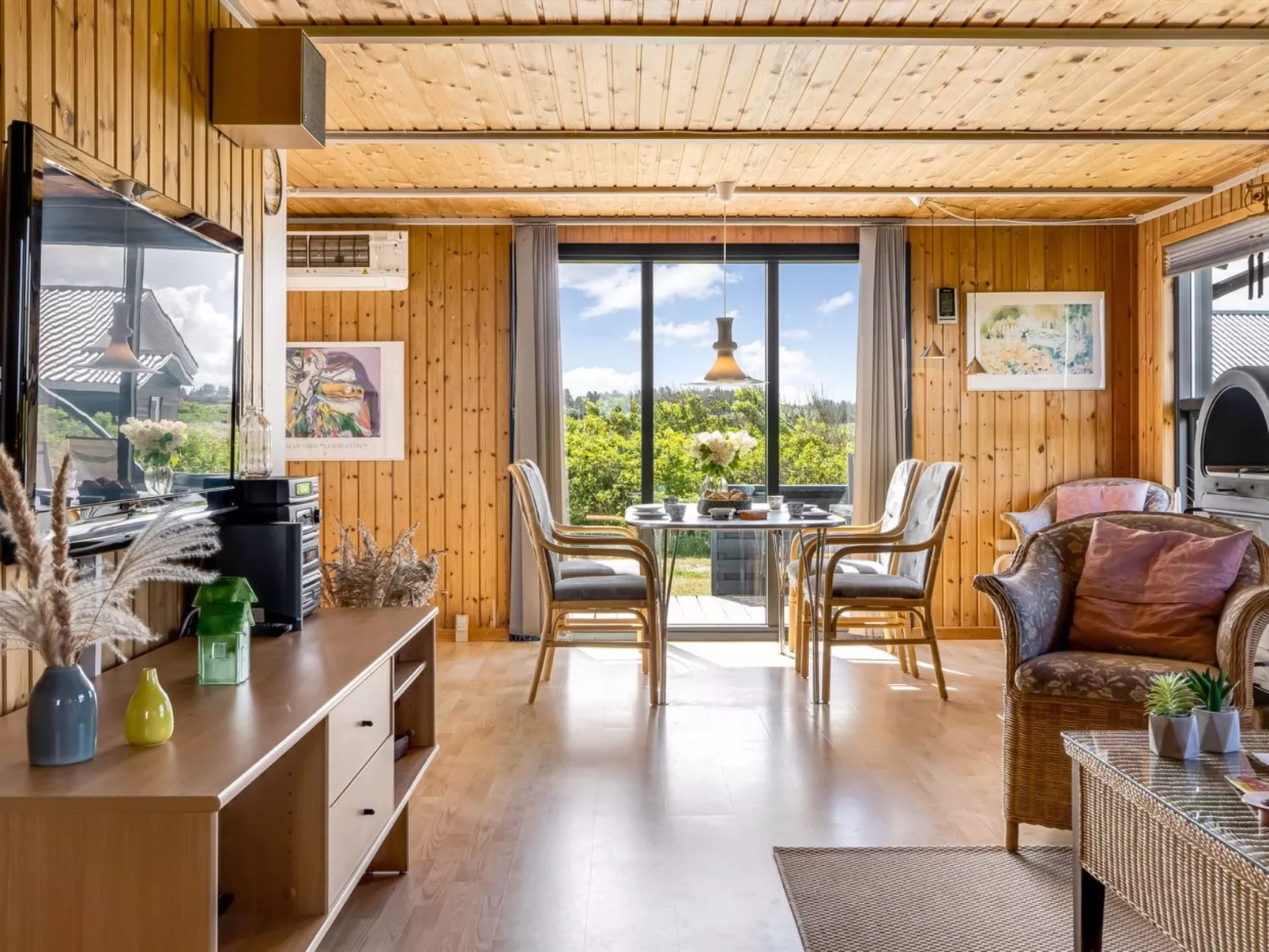 "Iiris" - 200m from the sea-Dedans