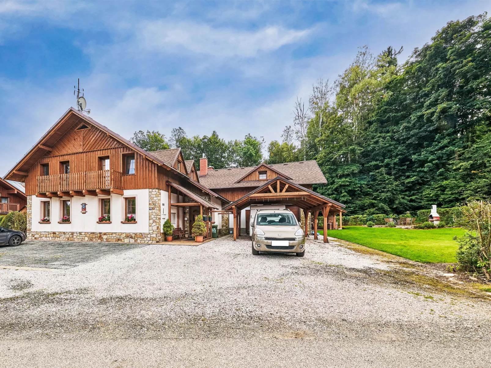 U Švýcarského dvora III-Draußen