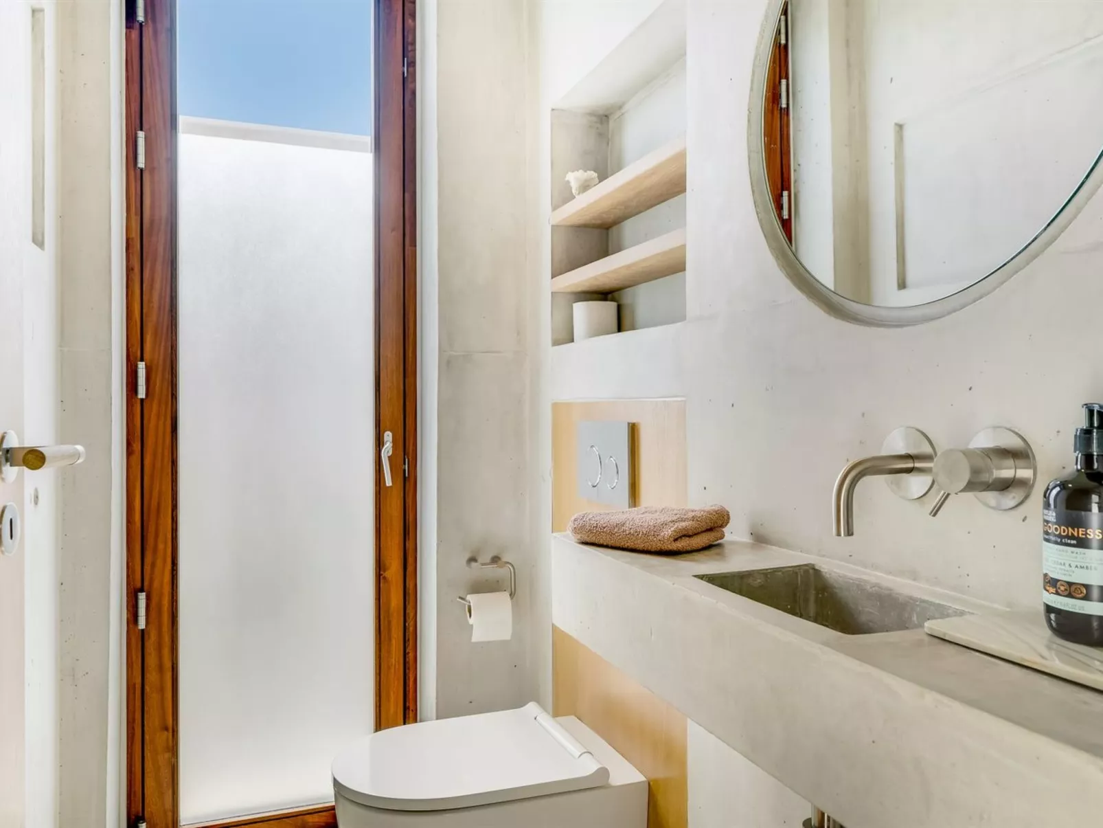 "Rieke" - 250m from the sea-Drinnen