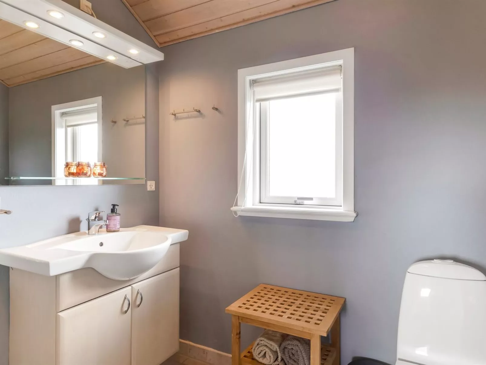 "Effie" - 500m from the sea-Dedans