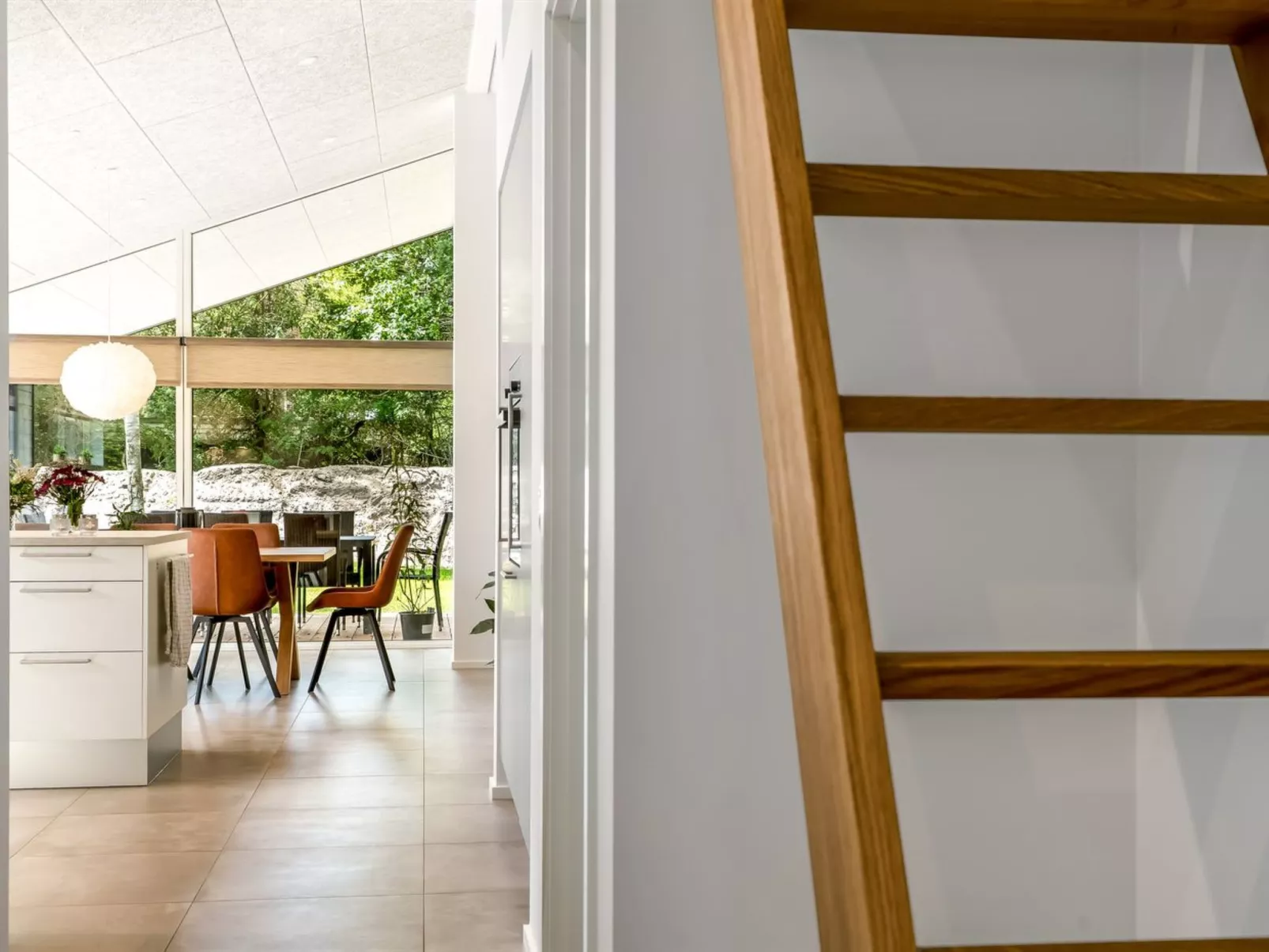 "Zoya" -  from the sea-Dedans