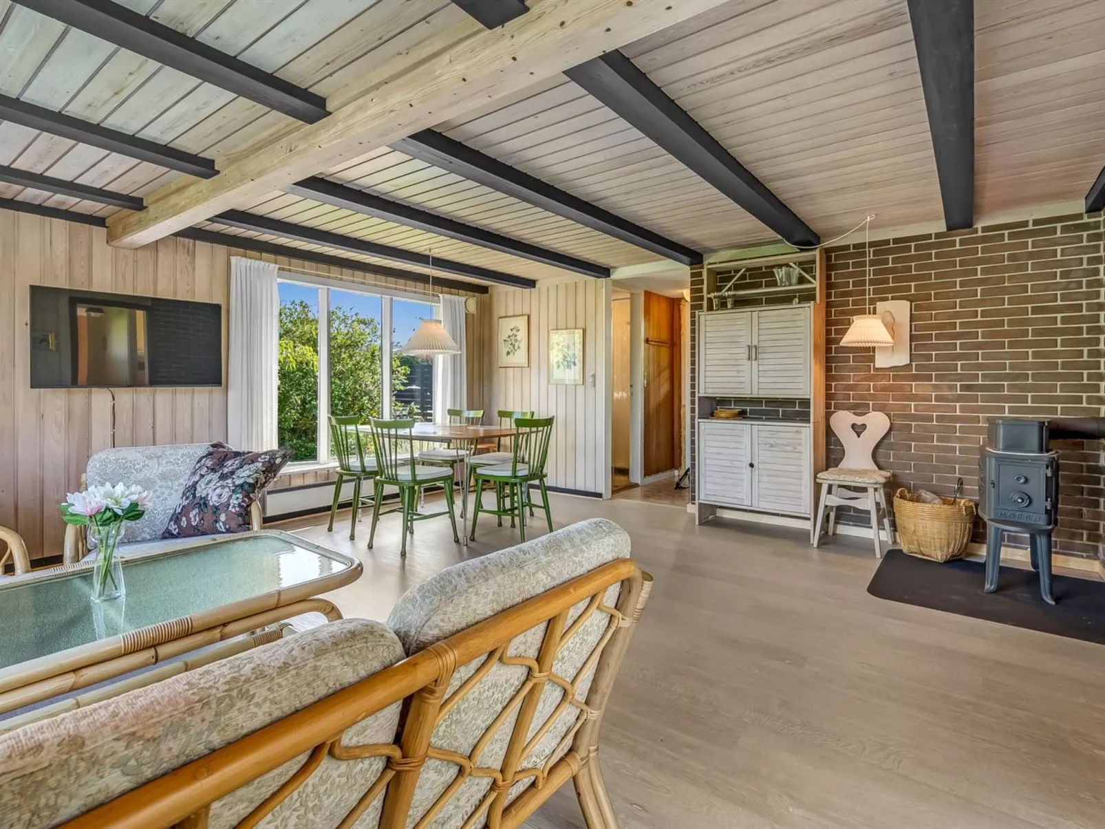 "Sampsa" - 75m from the sea-Inside