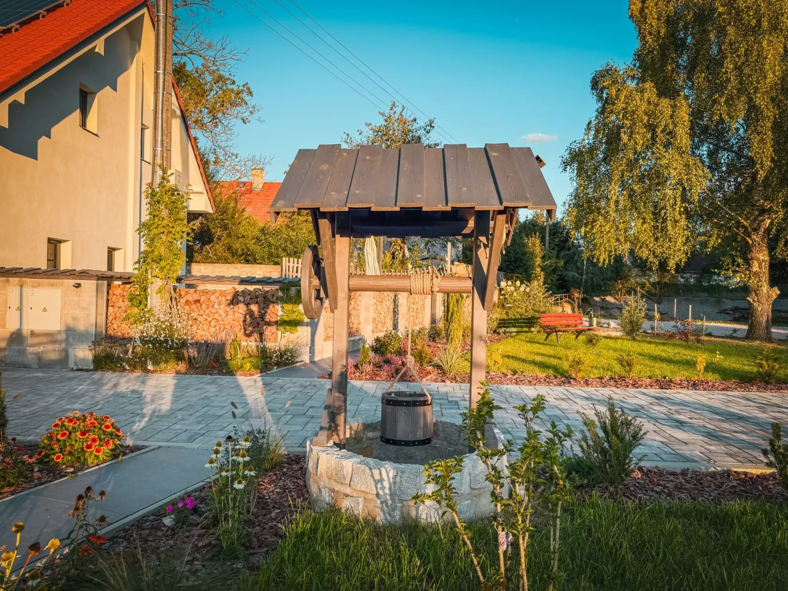 Party & Friends Villa-Draußen