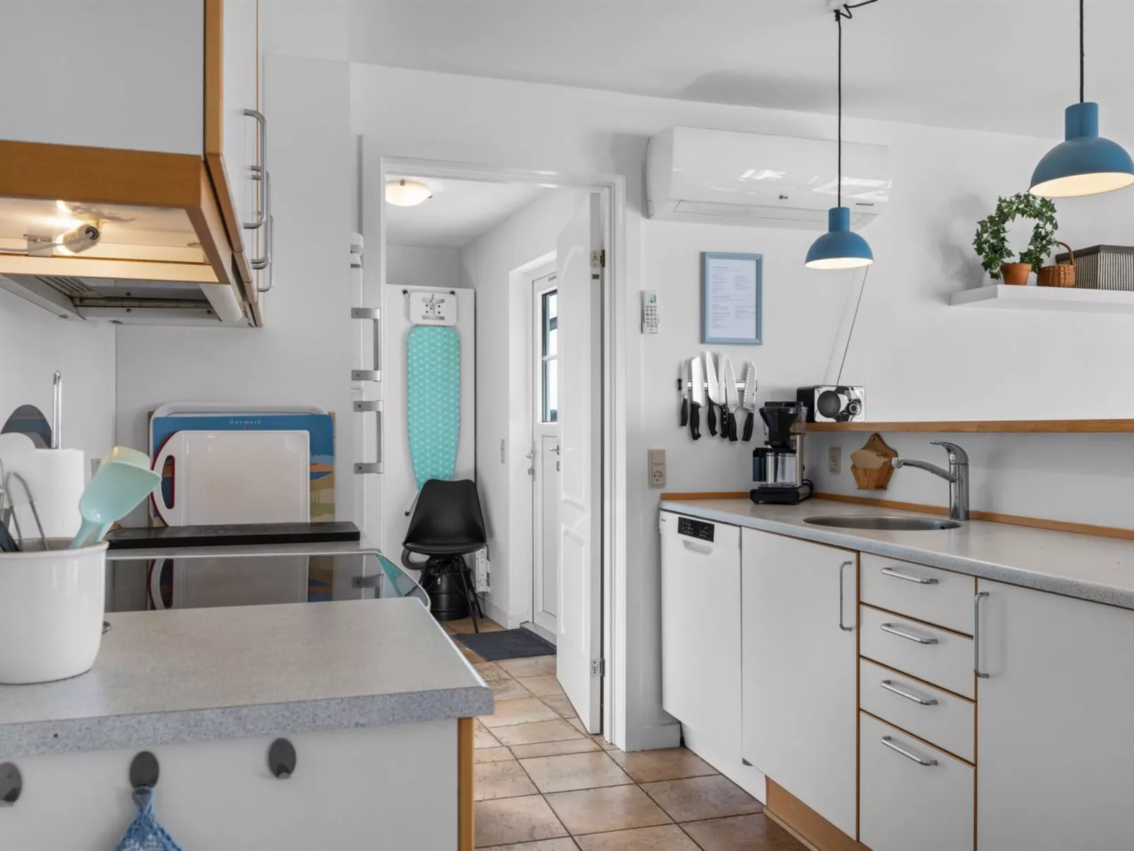 "Dior" - 300m from the sea-Inside