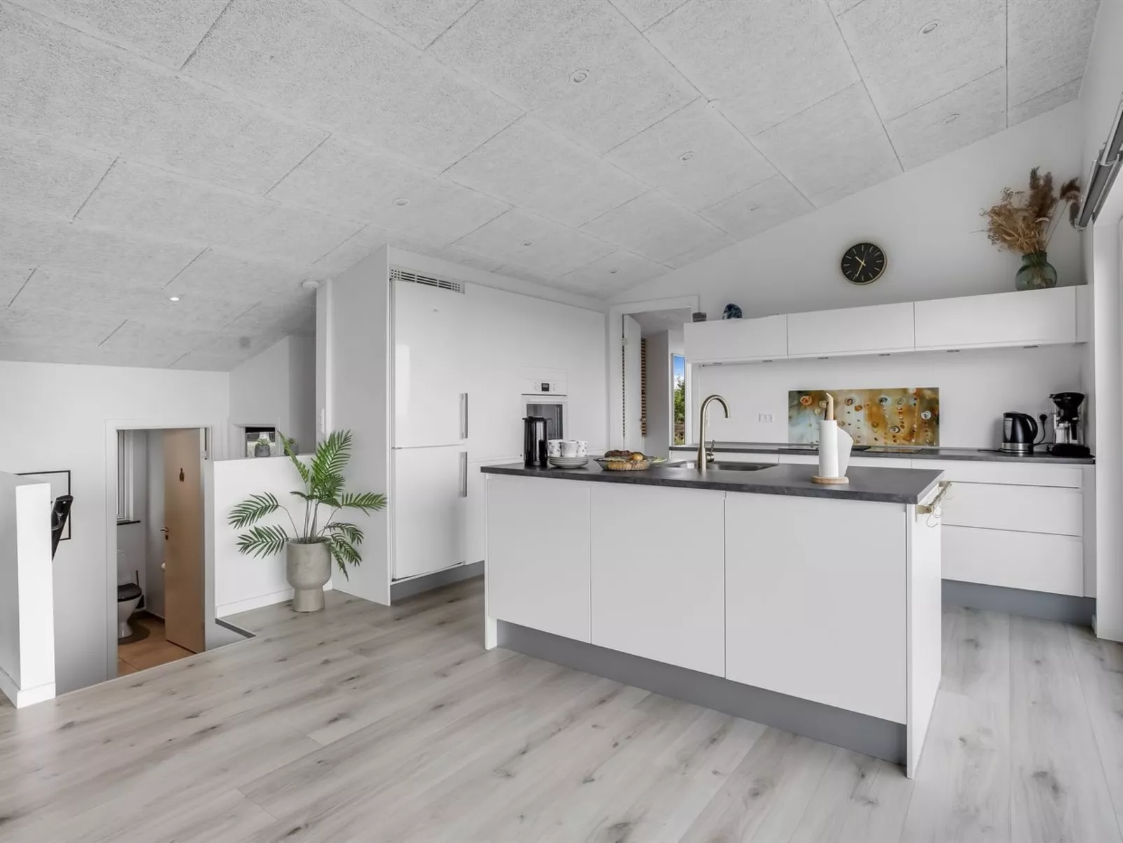 "Fin" - 150m from the sea-Dedans