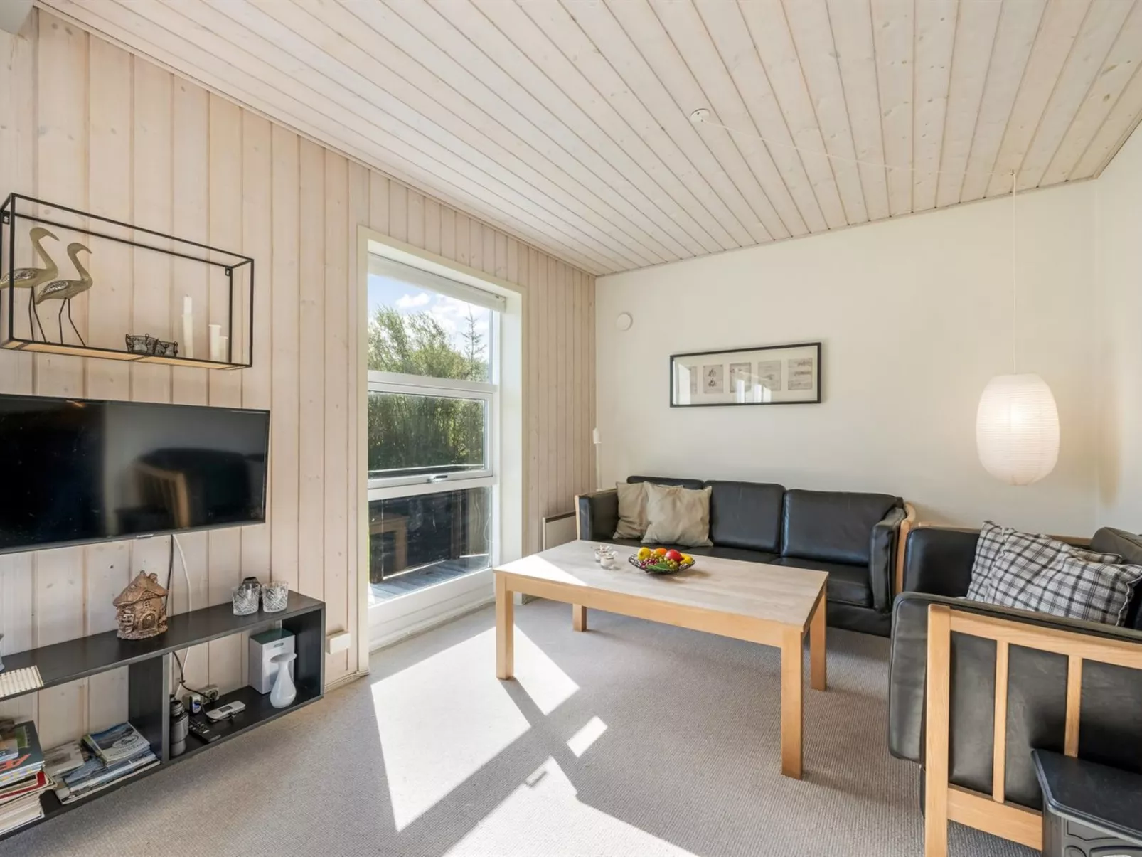 "Anja" - 550m to the fjord-Dedans