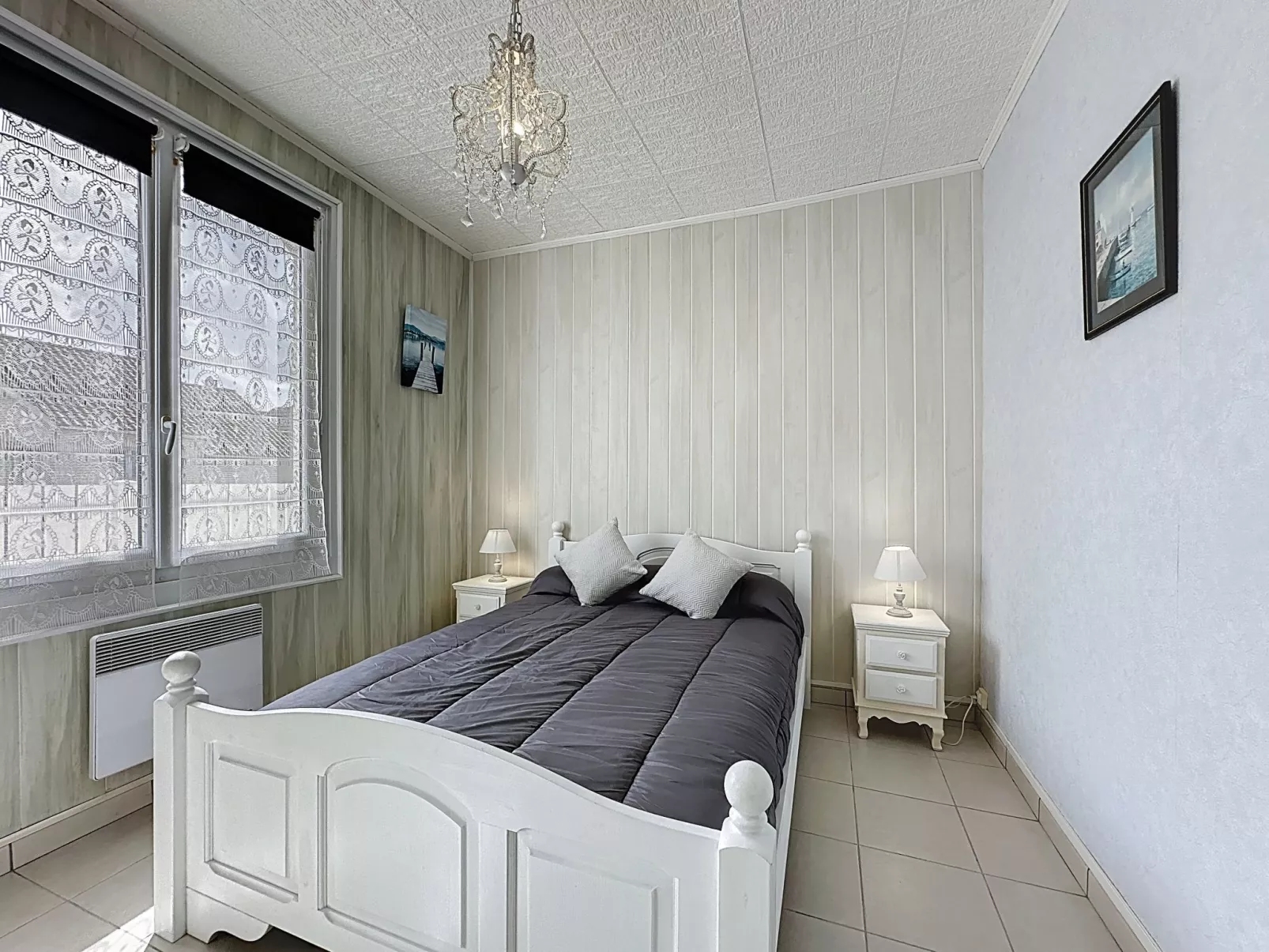 Les Coquillages-Inside