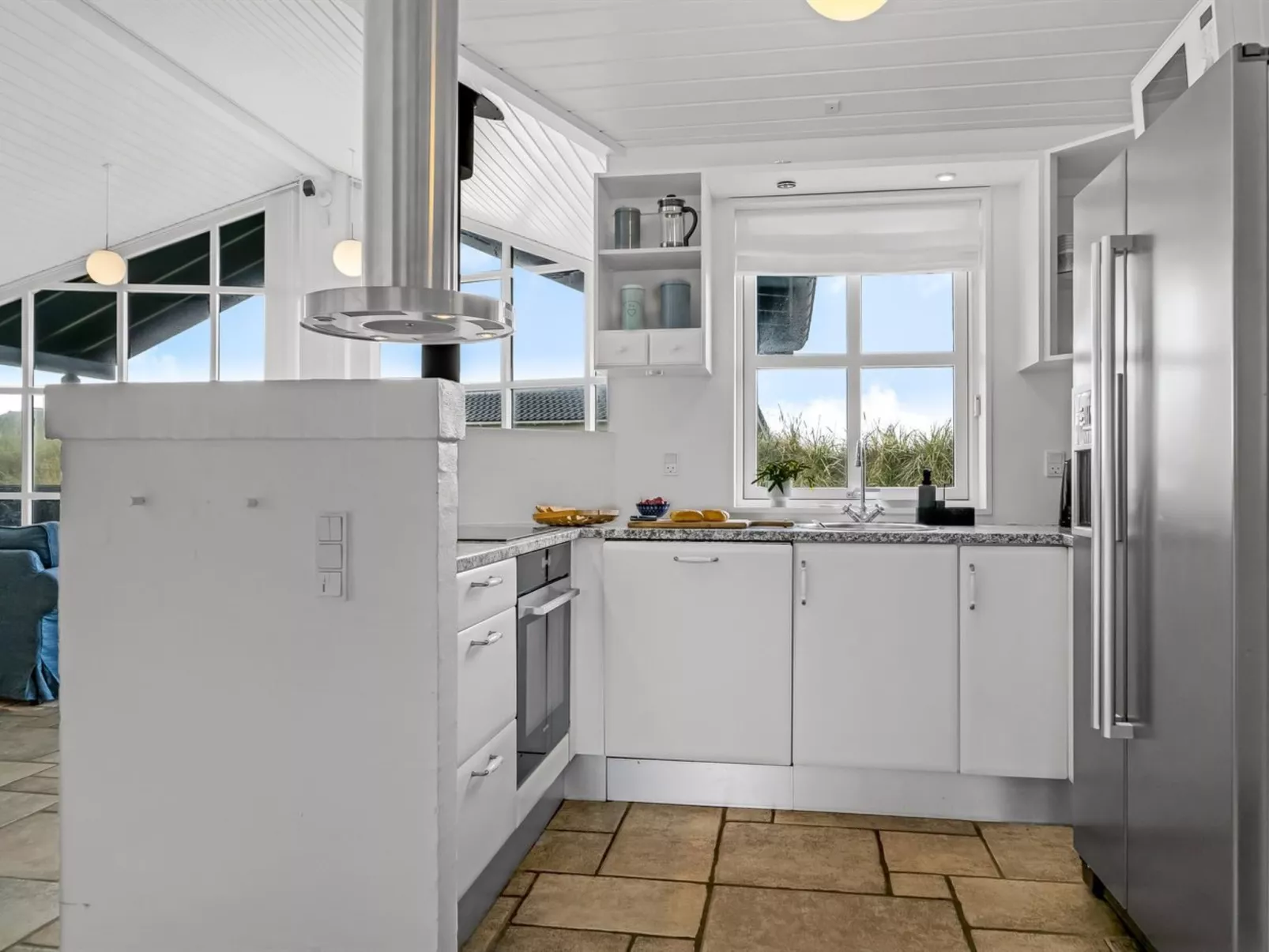 "Alde" - 150m from the sea-Inside