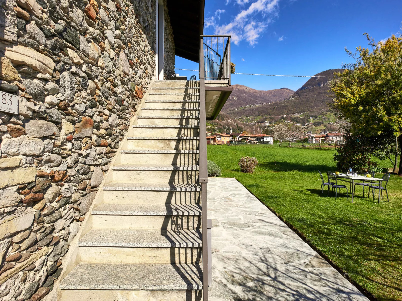 Cottage al Lago-Dehors