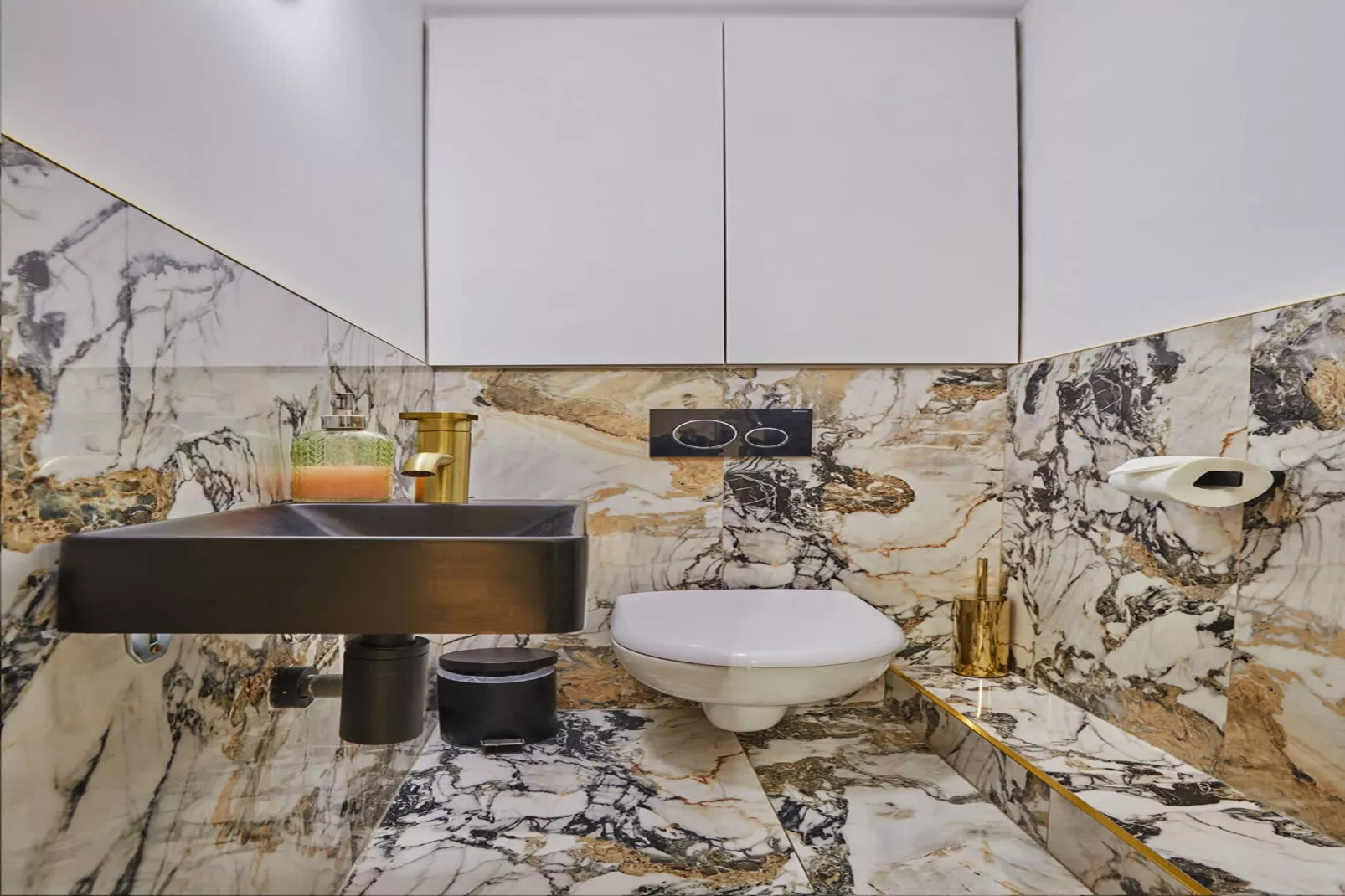 COLISEE D-Image-tags.