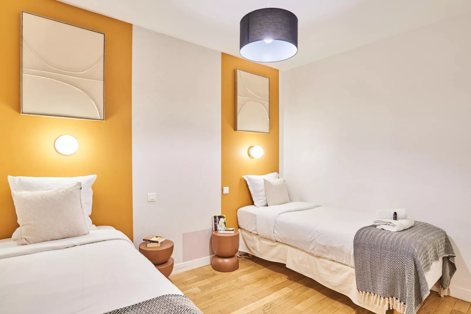 STRASBOURG  2 NEW-Nicht zugeordnet