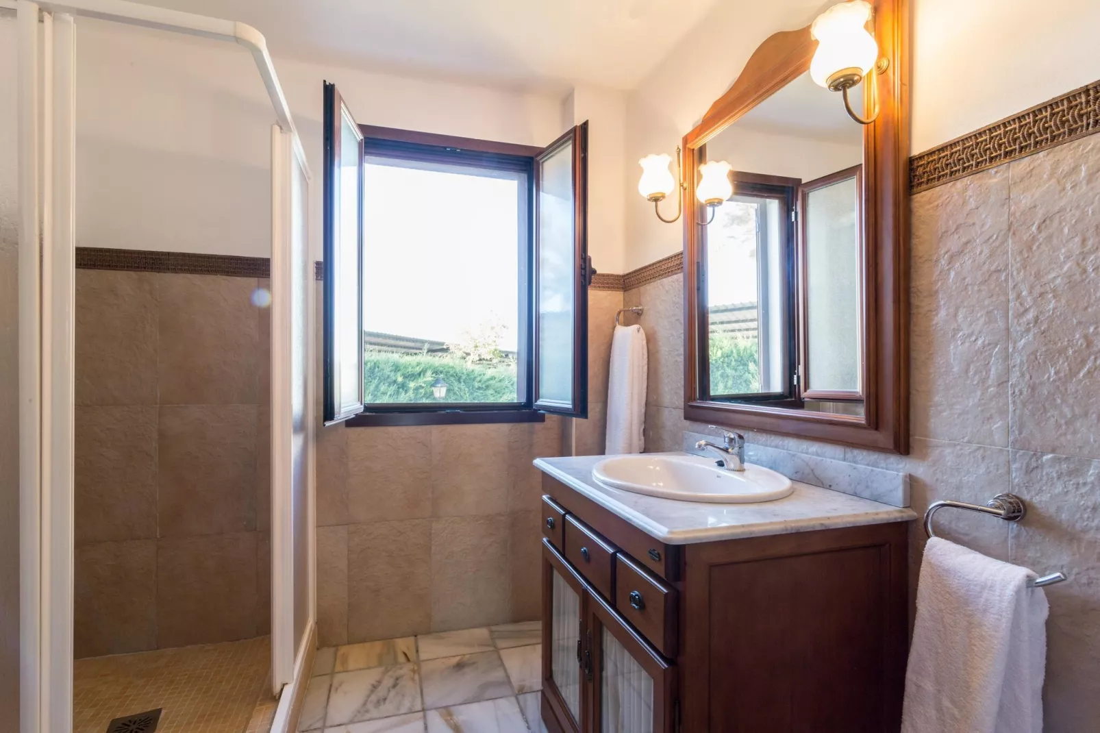 Bungalow Alcón 18 - Bathroom