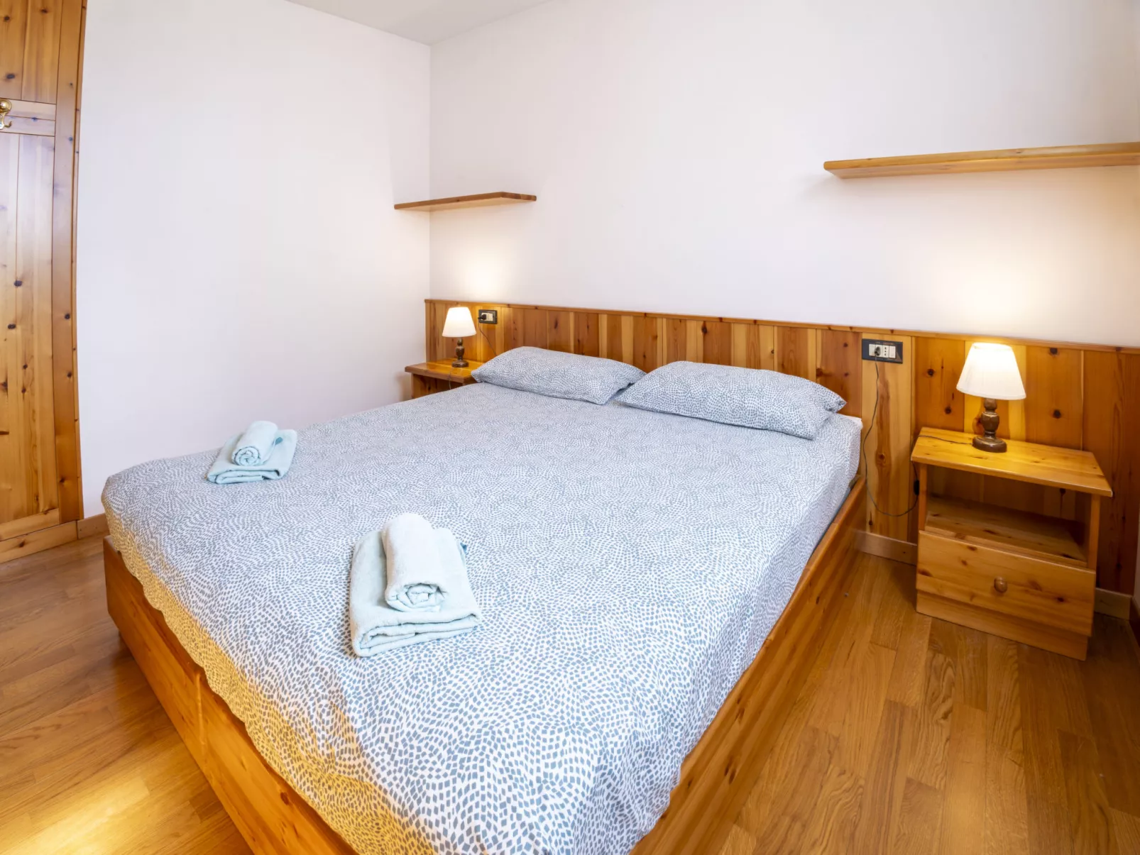 Monte Confinale Garden View-Drinnen