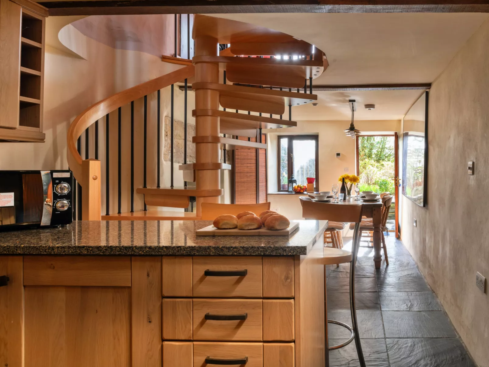 Dolwar Cottage-Inside