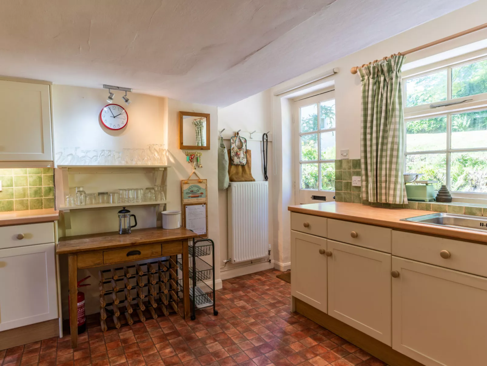 Valley Cottage-Dedans