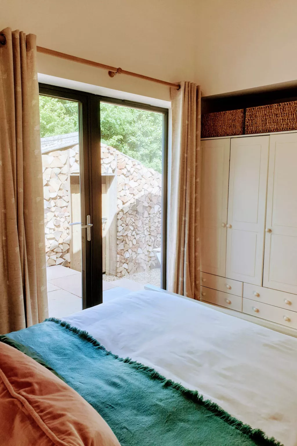 Blackbarn Wood-Dedans