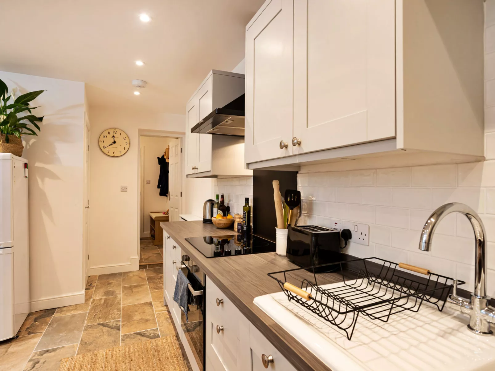 Courtyard Cottage-Inside