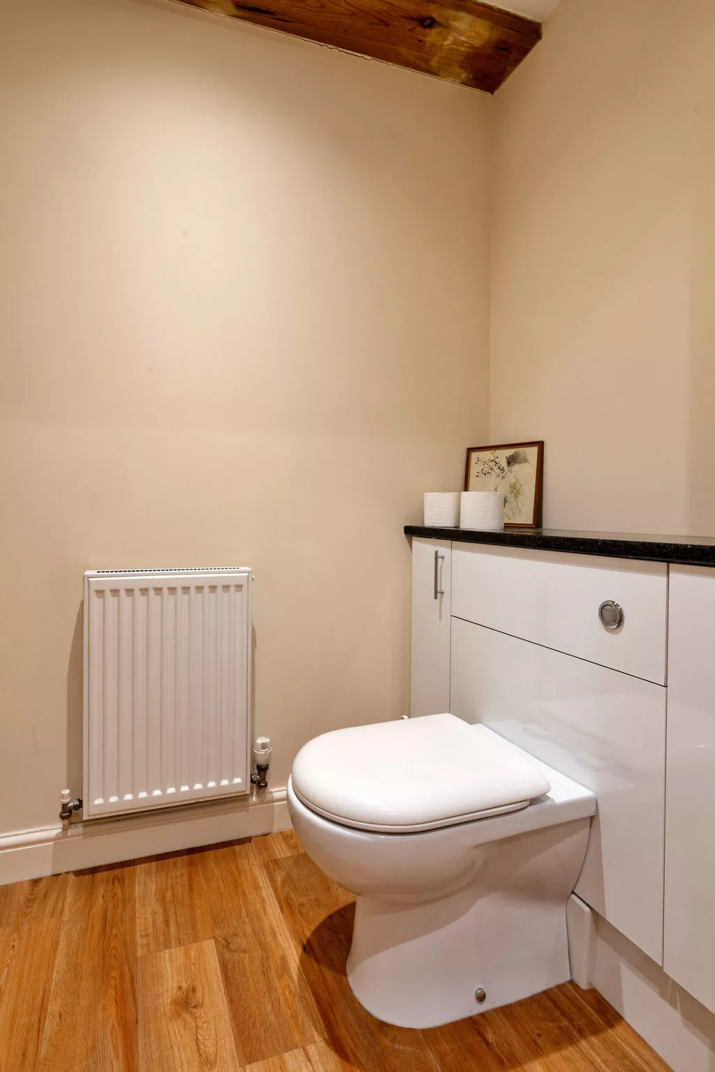 The Old Granary-Dedans