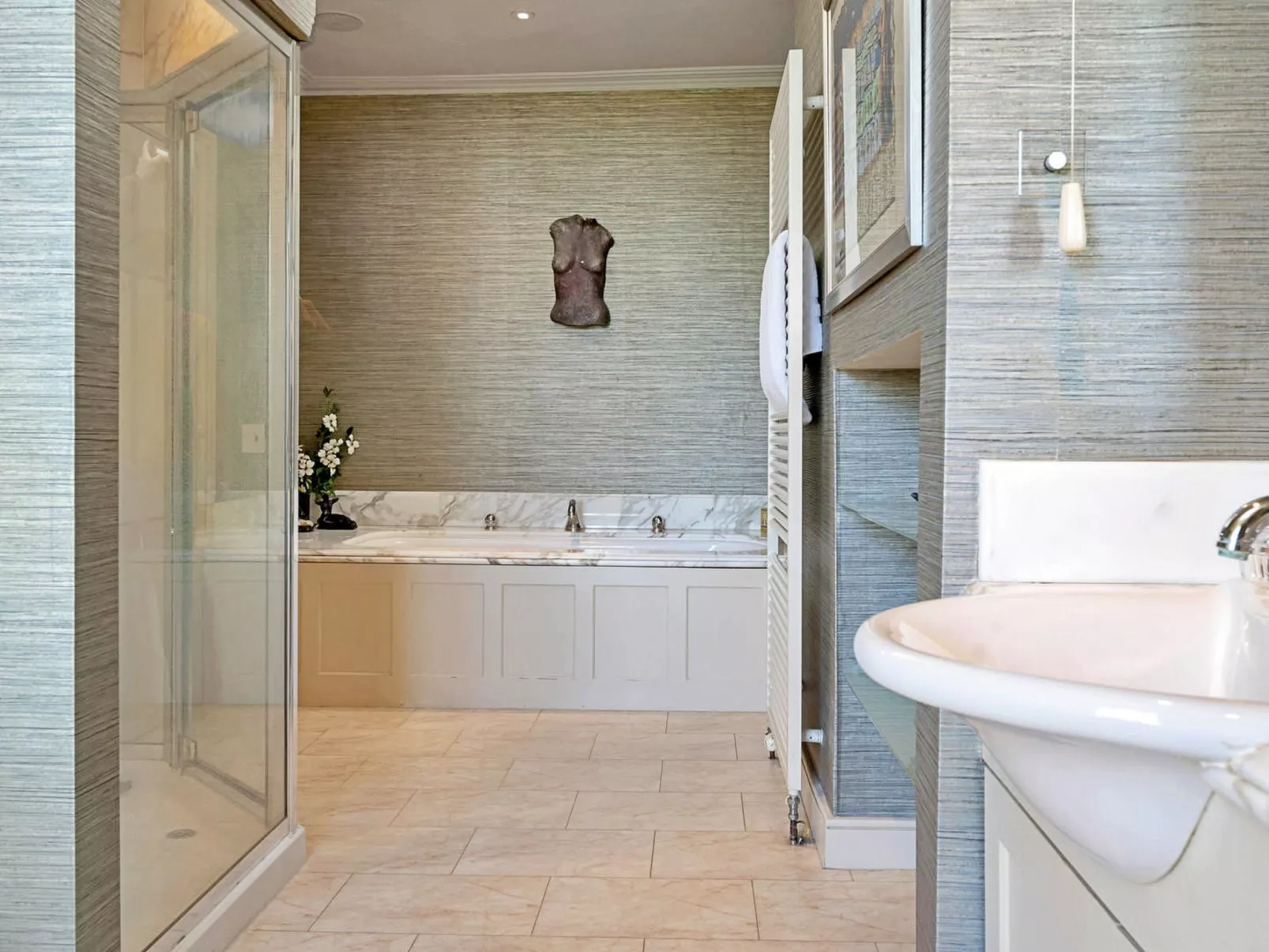 Tormarton Court-Dedans