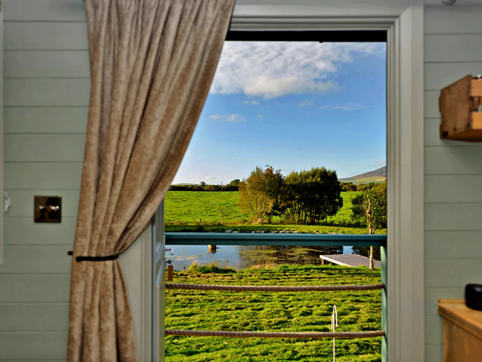 'Joan' Shepherds Hut-Dedans