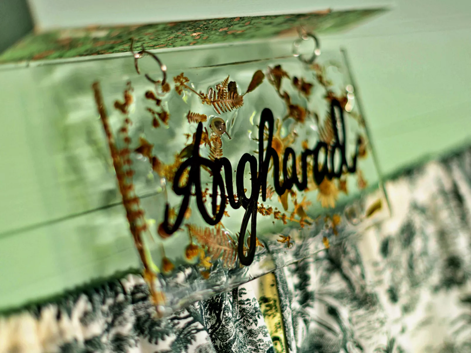 'Angharad' Poachers Hut-Inside