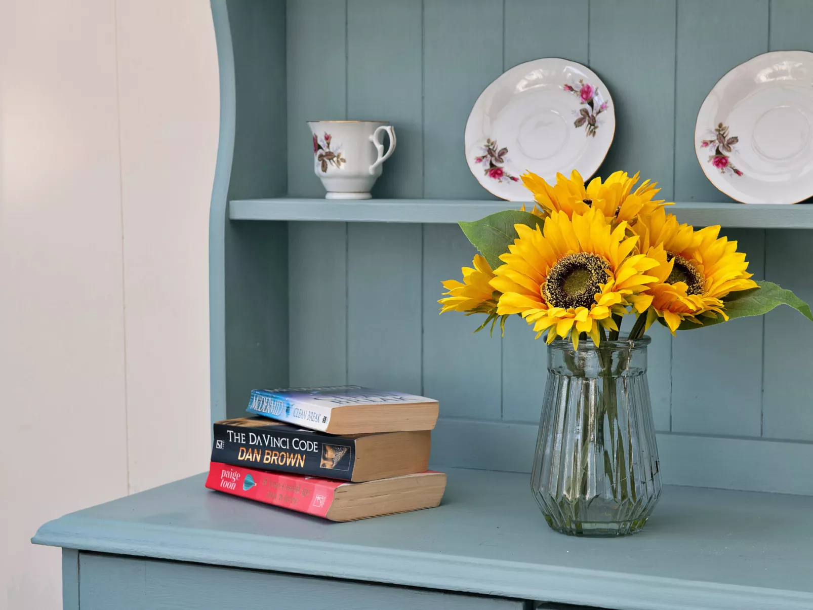 37 Bro Enddwyn-Dedans