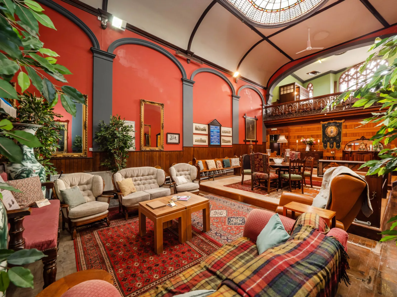 The Old Sunday School & Vestry-Dedans