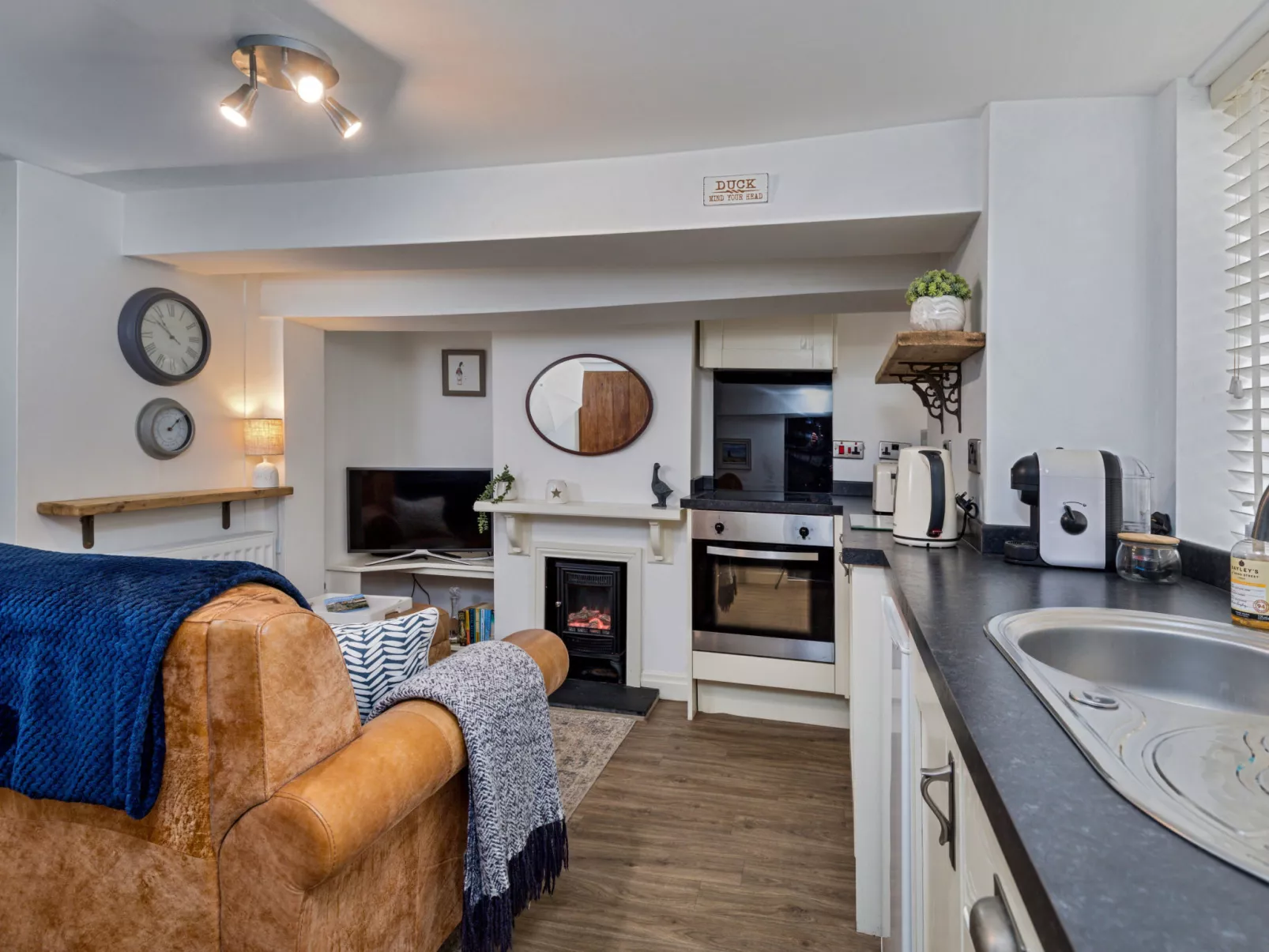 Duck Down Cottage-Drinnen