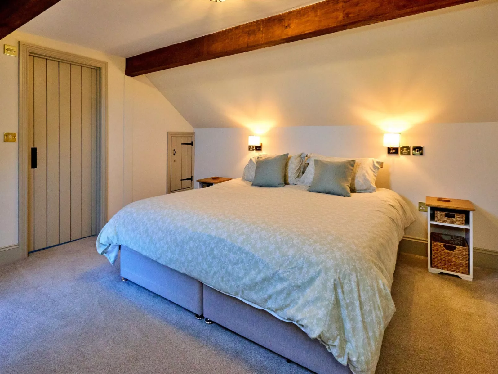 The Rookery Stables-Dedans