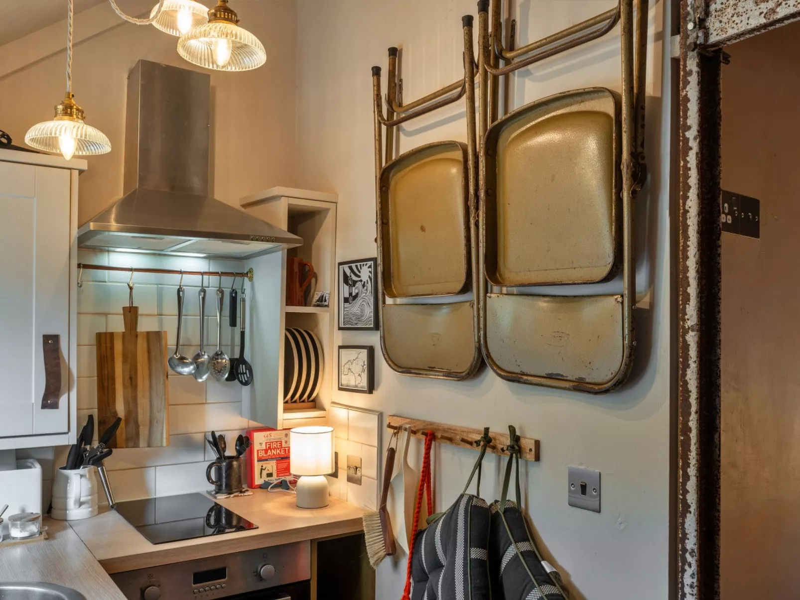 Penn an Vownder-Inside