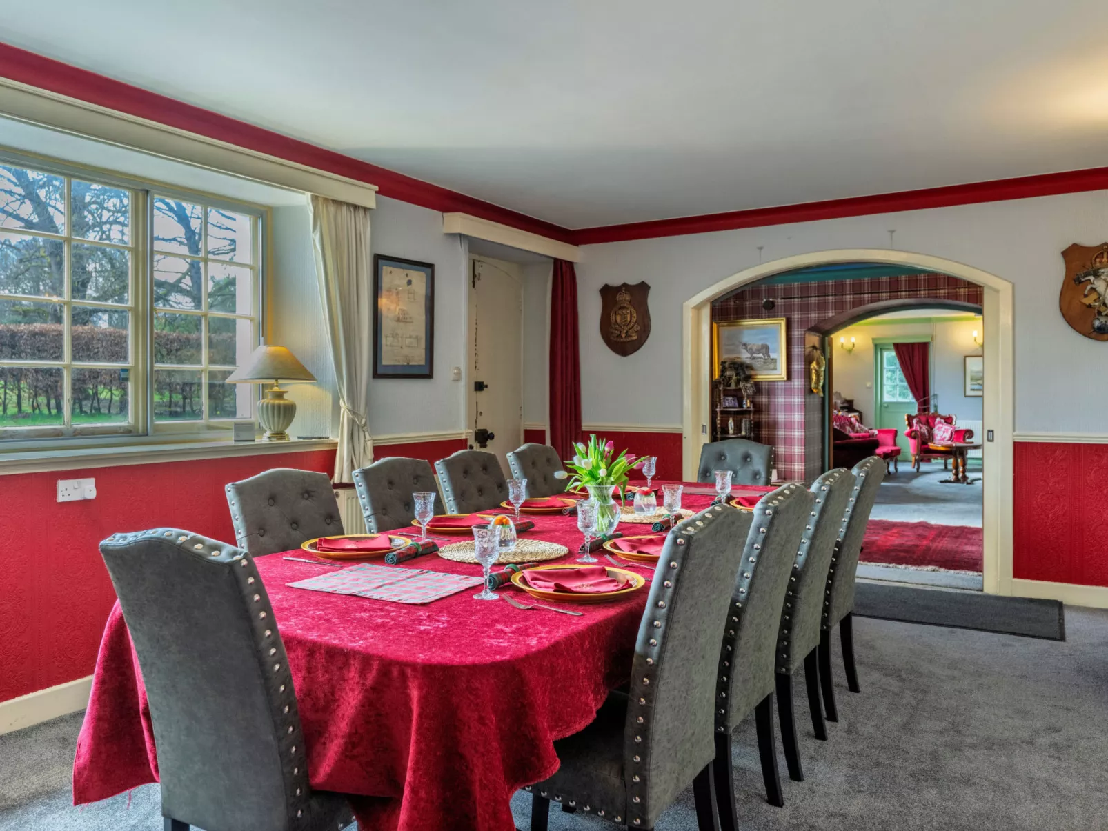 White House Retreat-Dedans