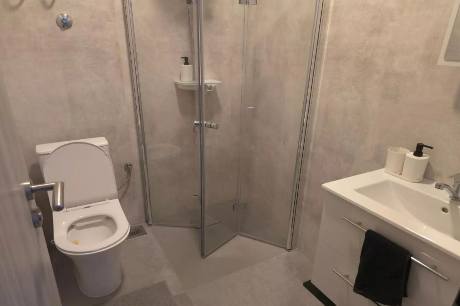 Rooms Burnum - Twin Room 7-Badezimmer