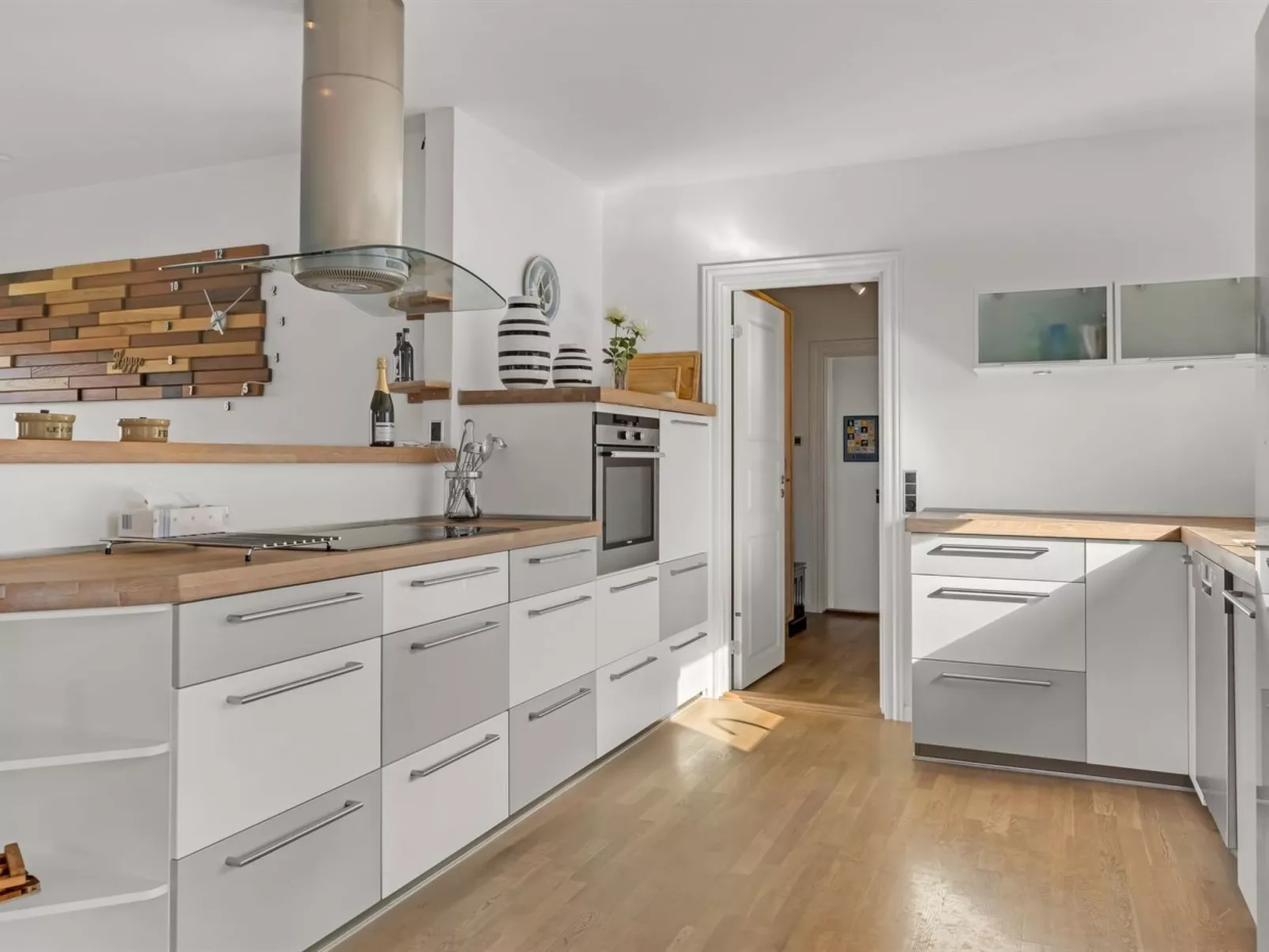 "Wraghi" - 21km from the sea-Drinnen