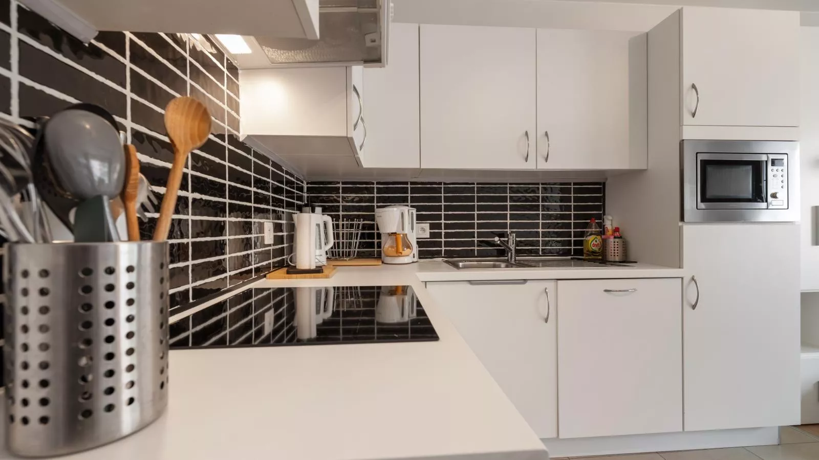 Tranquil à Deux-Kitchen