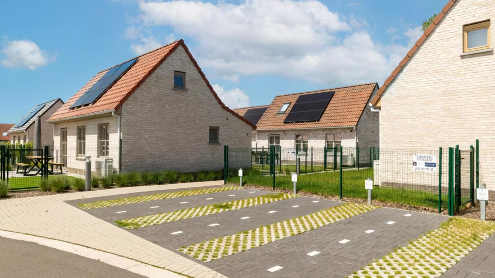 Westhinder I H90-Außenbereich Sommer